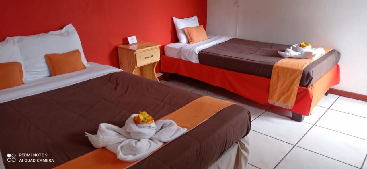 Hotel Your House Alajuela Eksteriør bilde