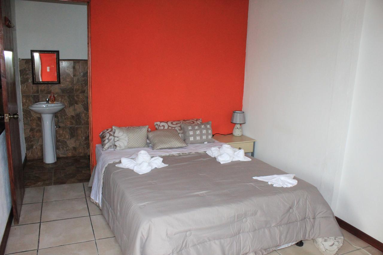 Hotel Your House Alajuela Eksteriør bilde